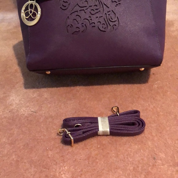 ❤️HOST PICK* 3 TIMES❤️Animal Rescue Site Bag. - Picture 6 of 8